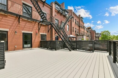 541 Massachusetts Ave unit 3, Boston, MA 02118 - photo 4