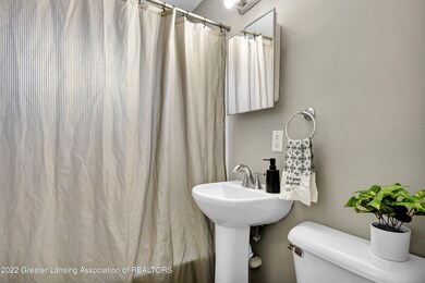 1344 Knollwood Ave, Lansing, MI 48906 - photo 5