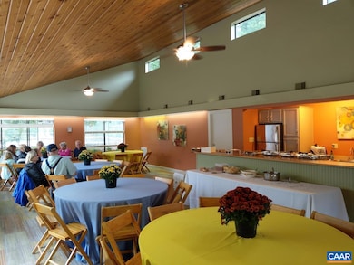 122 Turtle Creek Rd unit 2, Charlottesville, VA 22901 - photo 2