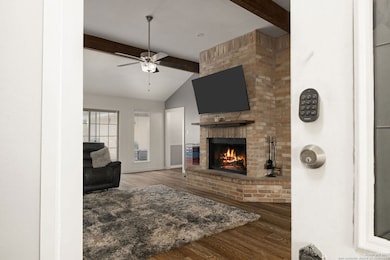 402 Teakwood Dr, Victoria, TX 77901 - photo 3