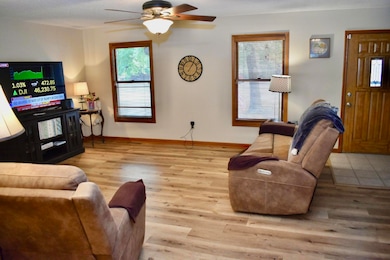 440 N Barker Ave, Bolivar, MO 65613 - photo 7