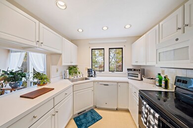 501 Auburn St unit 404, Whitman, MA 02382 - photo 6