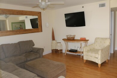 Summers Haven - 10 002