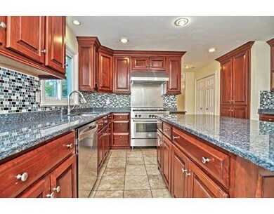 55 Colleens Way, Attleboro, MA 02703 - photo 7