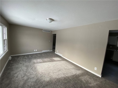 2814 Easton Blvd, Des Moines, IA 50317 - photo 2