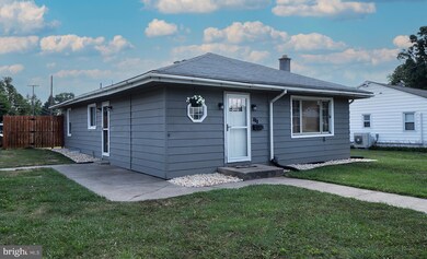 806 S Railroad St, Palmyra, PA 17078 - photo 3