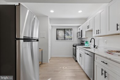 55 Skyhill Rd unit 101, Alexandria, VA 22314 - photo 7