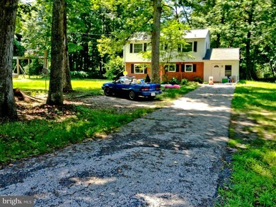 18945 Barnette Cir, Triangle, VA 22172 - photo 2