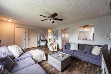 5647 Dashshund Ct - 06