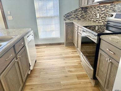 19130 Rocky Ln, Tyler, TX 75703 - photo 6