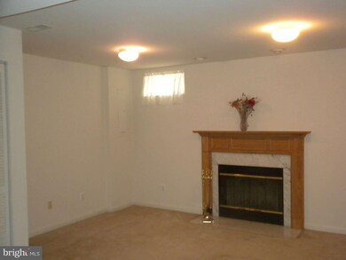 1845 Tiger Lily Cir unit 46, Woodbridge, VA 22192 - photo 7