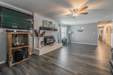 117 Wilson Ln, Joshua, TX 76058 - photo 4