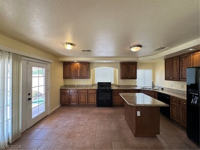 5595 Believe Ct, Las Vegas, NV 89139 - photo 5