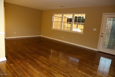 6185 Riviera Ln, Jacksonville, FL 32216 - photo 5