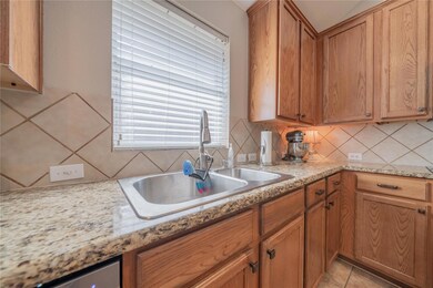 320 Highland Glen Dr, Wylie, TX 75098 - photo 6