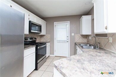 3007 Dannen Ct unit B, Killeen, TX 76549 - photo 6