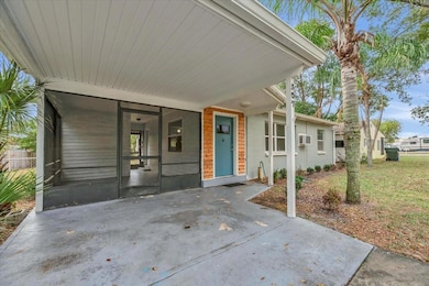 307 Carleton St, Lakeland, FL 33803 - photo 3