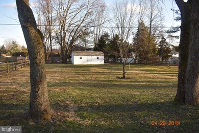 2661 Trewigtown Rd, Colmar, PA 18915 - photo 5