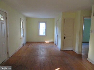 6507 Kansas Ln, Takoma Park, MD 20912 - photo 4