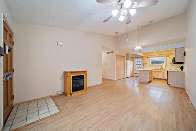 5801 Thada Ln, Columbus, OH 43229 - photo 4