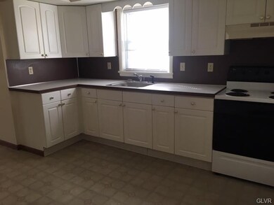 119 Main St unit 1, Slatington, PA 18080 - photo 3