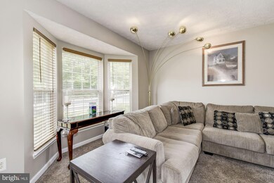 8720 Thornbrook Dr, Odenton, MD 21113 - photo 6