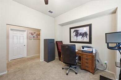 5633 Broken Gap Dr, Fort Worth, TX 76179 - photo 5