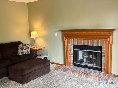 130 W Pinewood Ave, Defiance, OH 43512 - photo 3