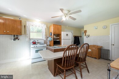 3204 Schuylkill Rd, Spring City, PA 19475 - photo 6