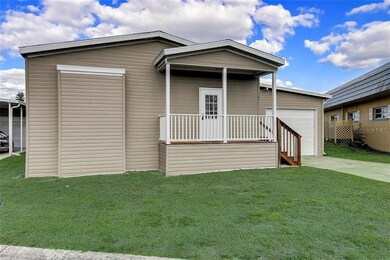 101 E Saint Johns Way, Apollo Beach, FL 33572 - photo 4