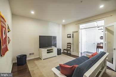 10781 Symphony Park Dr, Rockville, MD 20852 - photo 5