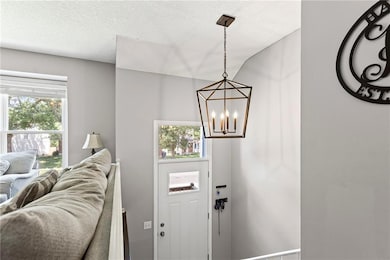 14206 S Locust St, Olathe, KS 66062 - photo 4