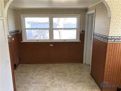 407 W Church St, West Unity, OH 43570 - photo 5