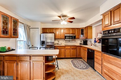 44 Faraday Dr, Lutherville Timonium, MD 21093 - photo 3