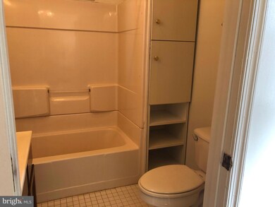 531 S Ann St unit 3A, Baltimore, MD 21231 - photo 6