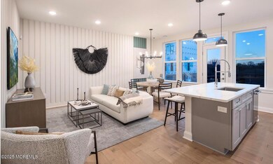 110 SUNSET GATHERING RM & DINETTE