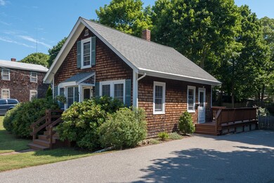 77 Pleasant St, Rockland, MA 02370 - photo 3