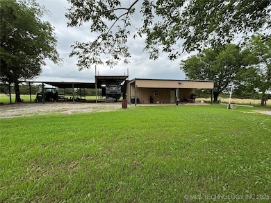 Plenty of parking for your RV, tractor, boat, and