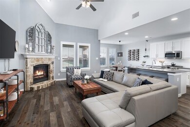 1105 W Ash St, Celina, TX 75009 - photo 5