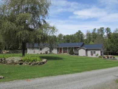 48 Fermoy Ln, Waymart, PA 18472 - photo 3