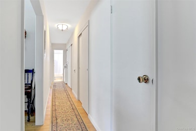 810 Blooming Grove Turnpike unit 88, New Windsor, NY 12553 - photo 5