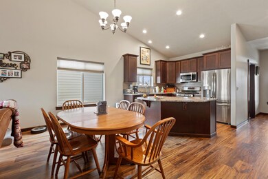 15076NPristineCir-6