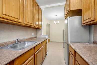 New Hampshire House Condos unit D8, Rego Park, NY 11374 - photo 4