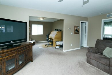 6929 CypressBay-06_TN