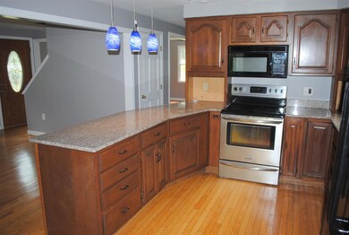 2 Rochester Ave, Rochester, NH 03867 - photo 3
