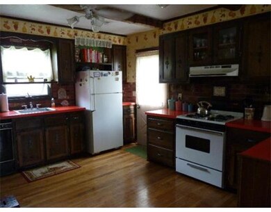 23 Ferry St, South Grafton, MA 01560 - photo 4