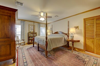 Master bedrooom