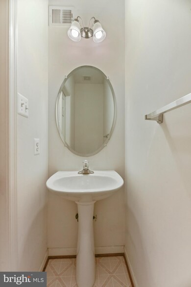 9707 Langley Rd, Middle River, MD 21220 - photo 7