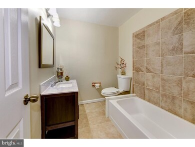 1 Juniper St, Mount Holly, NJ 08060 - photo 5