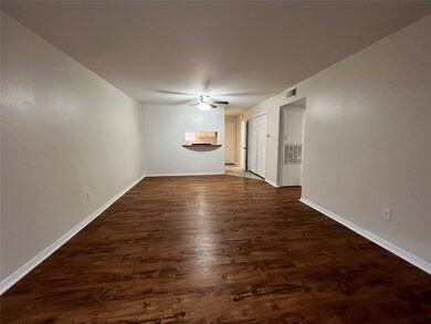 2400 5th St unit 16, Bay City, TX 77414 - photo 3